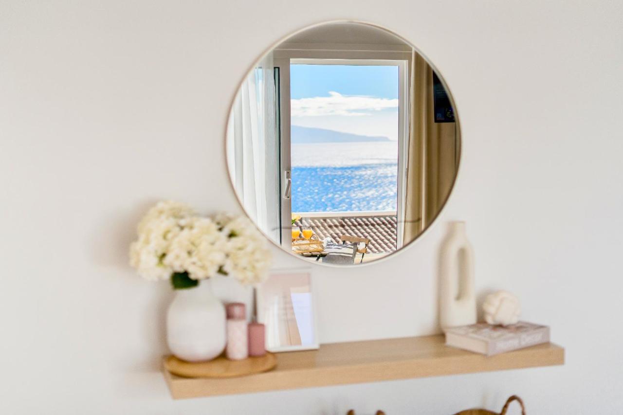 Black Beach Luxury Vacation House Пуерто де Сантяго Екстериор снимка