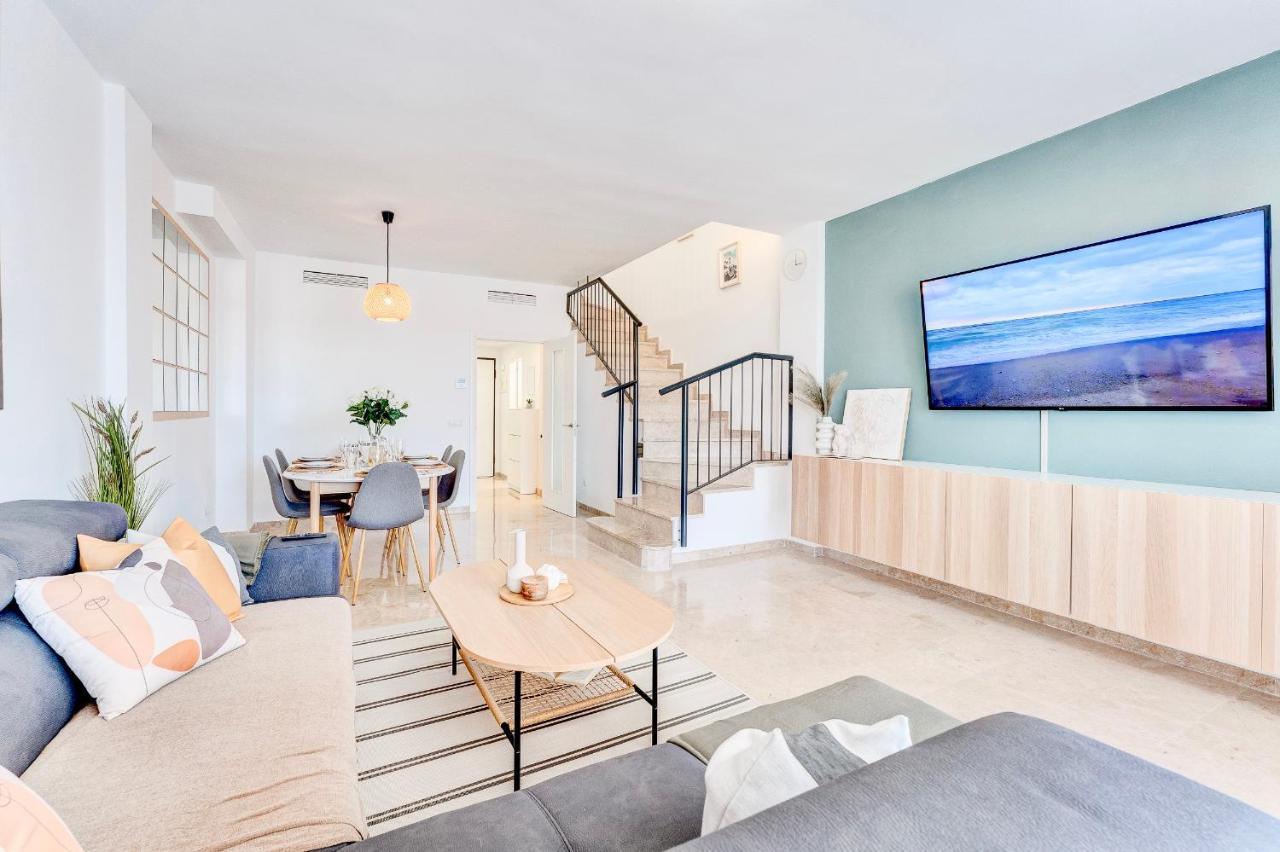 Black Beach Luxury Vacation House Пуерто де Сантяго Екстериор снимка