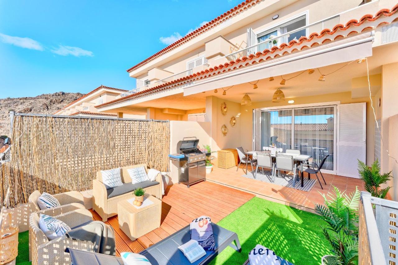 Black Beach Luxury Vacation House Пуерто де Сантяго Екстериор снимка
