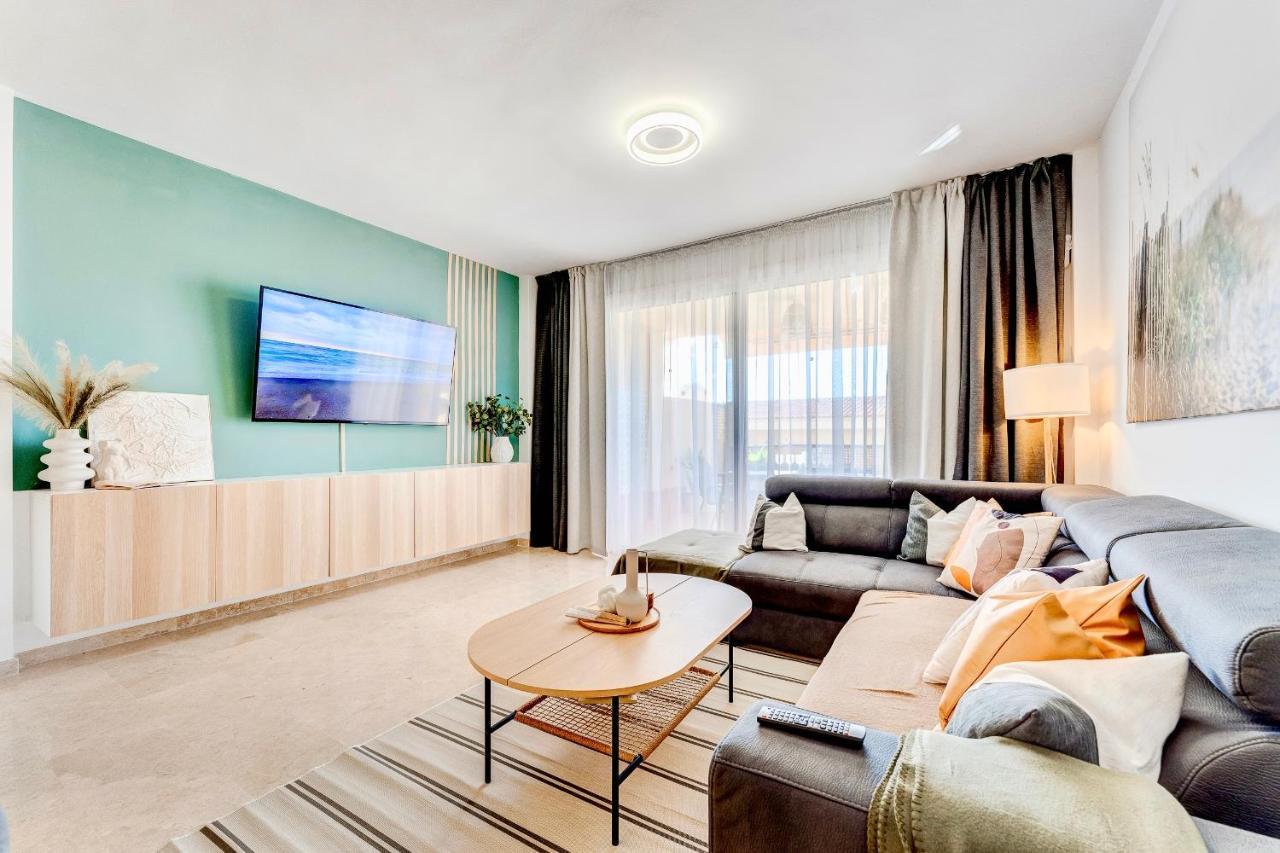 Black Beach Luxury Vacation House Пуерто де Сантяго Екстериор снимка